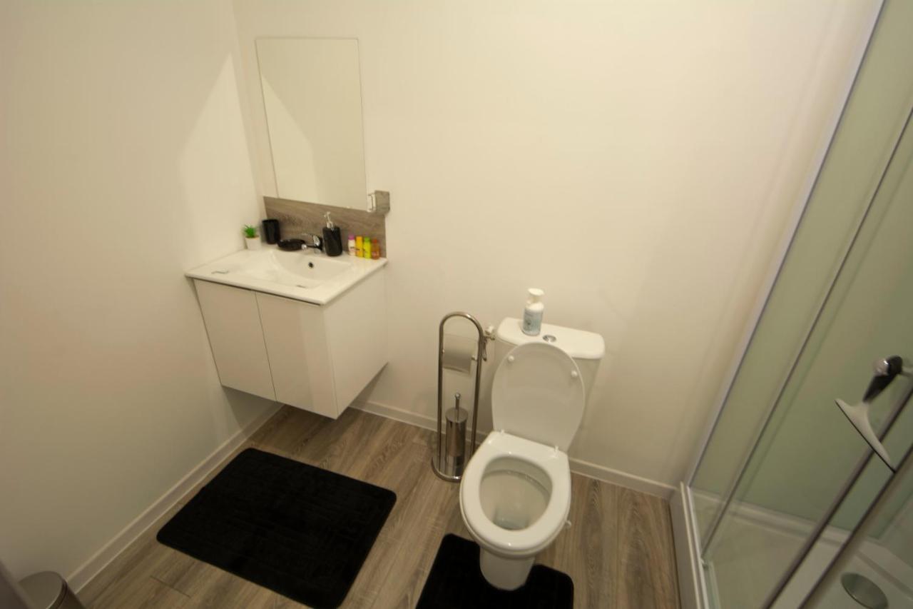 Mahora - Charmant Studio Home Staging Au Centre-Ville Saint-Quentin  Exterior foto